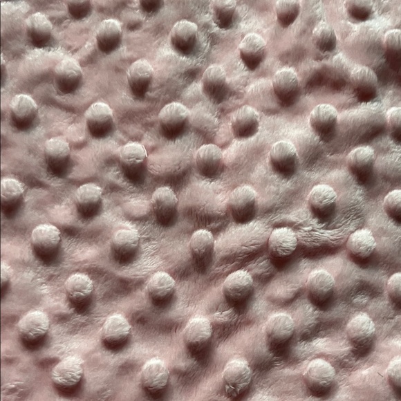 Pink Textured bath wrap. - Picture 4 of 6
